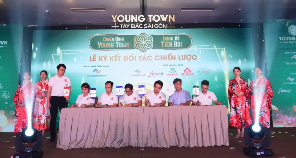 Lễ ký kết hợp tác Dự án Đất nền – Nhà phố Young Town Tây Bắc Sài Gòn